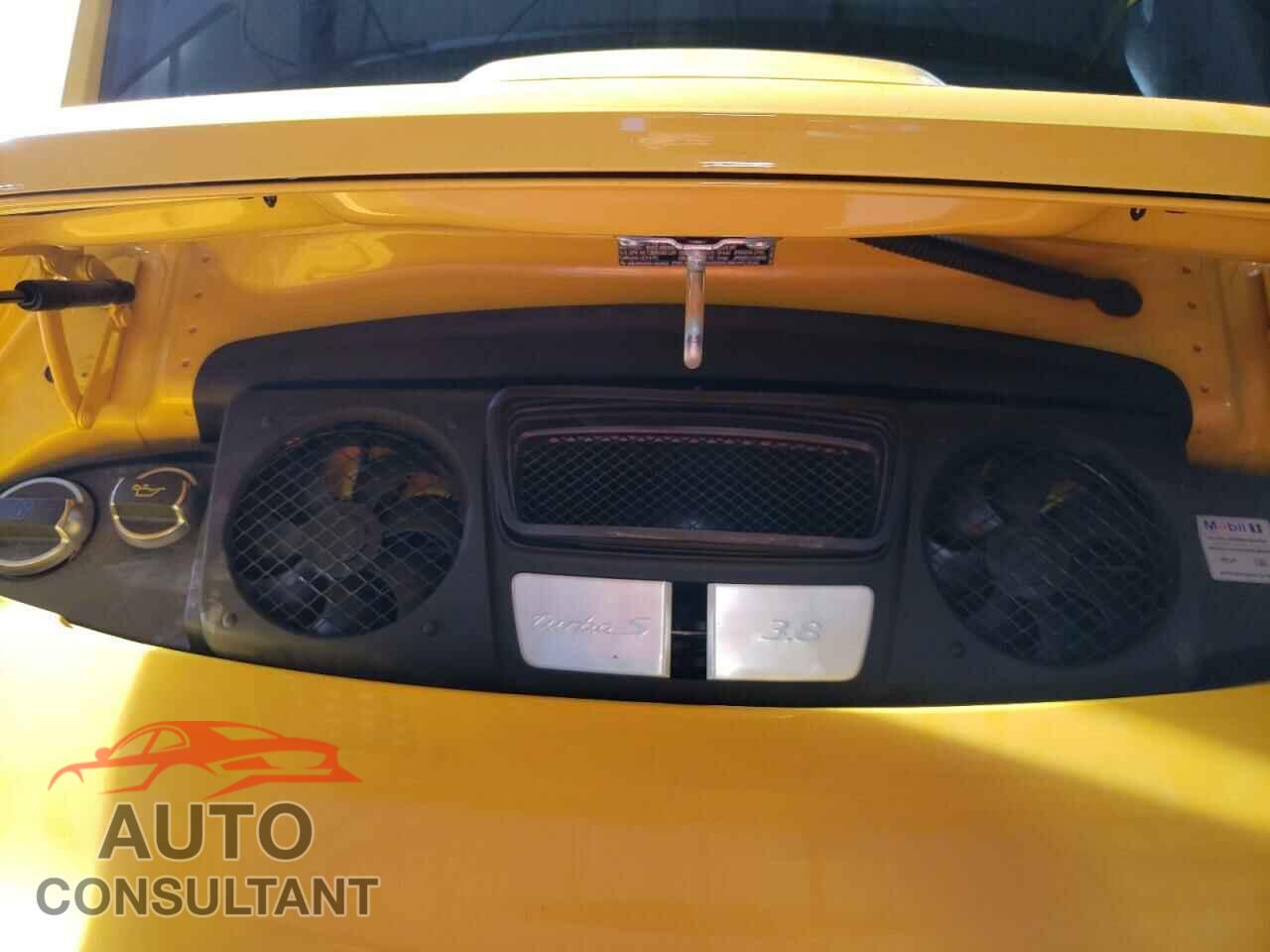 PORSCHE 911 2018 - WP0AD2A96JS156762