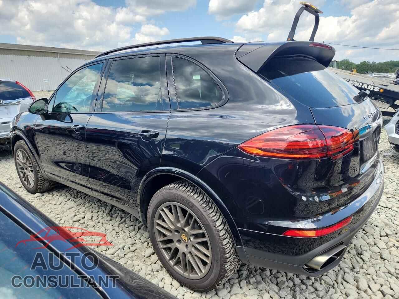 PORSCHE CAYENNE 2017 - WP1AA2A23HKA84715