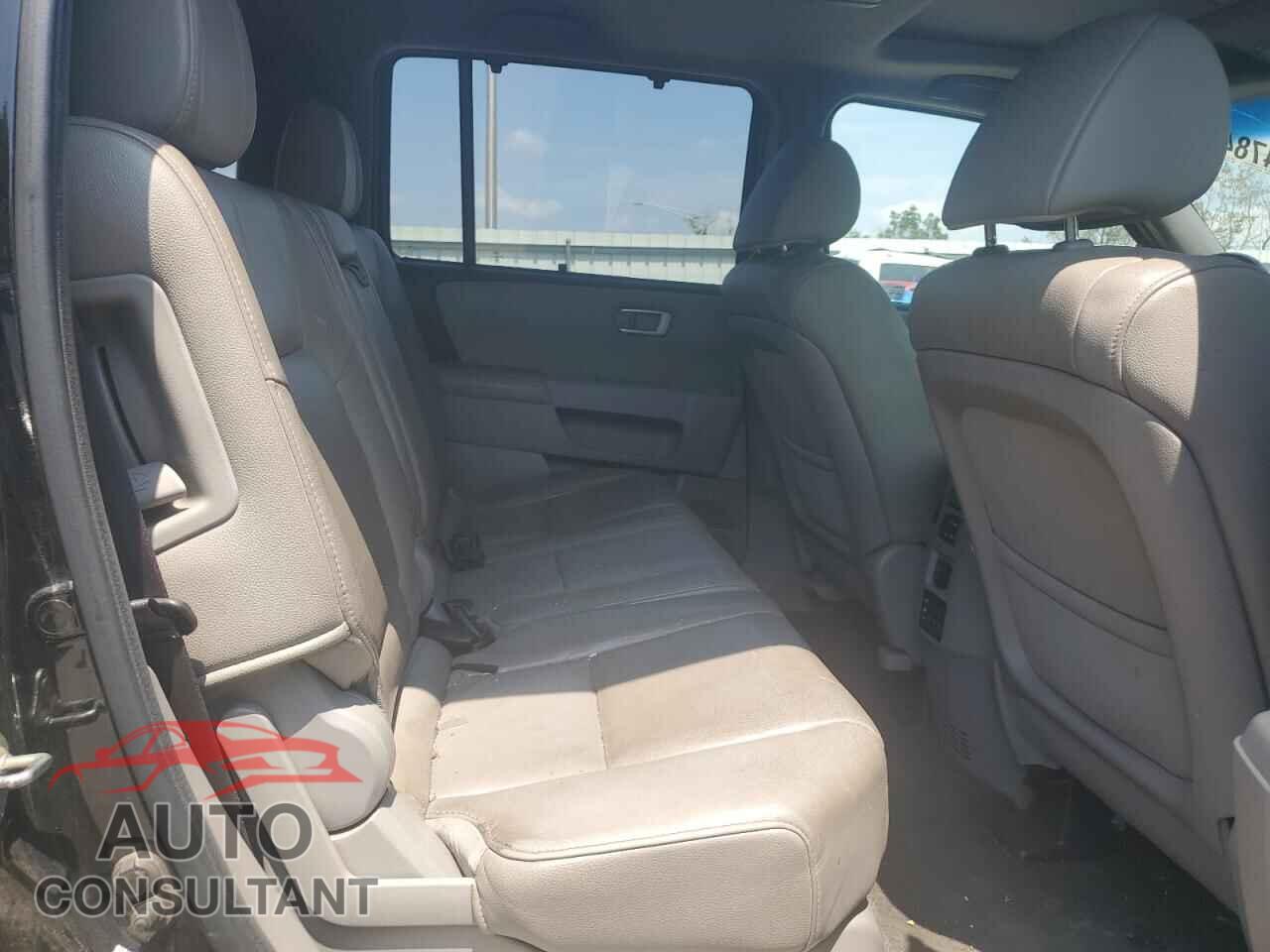 HONDA PILOT 2012 - 5FNYF4H97CB081287