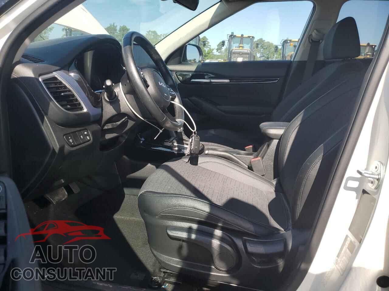KIA SELTOS 2023 - KNDEU2AA6P7462710