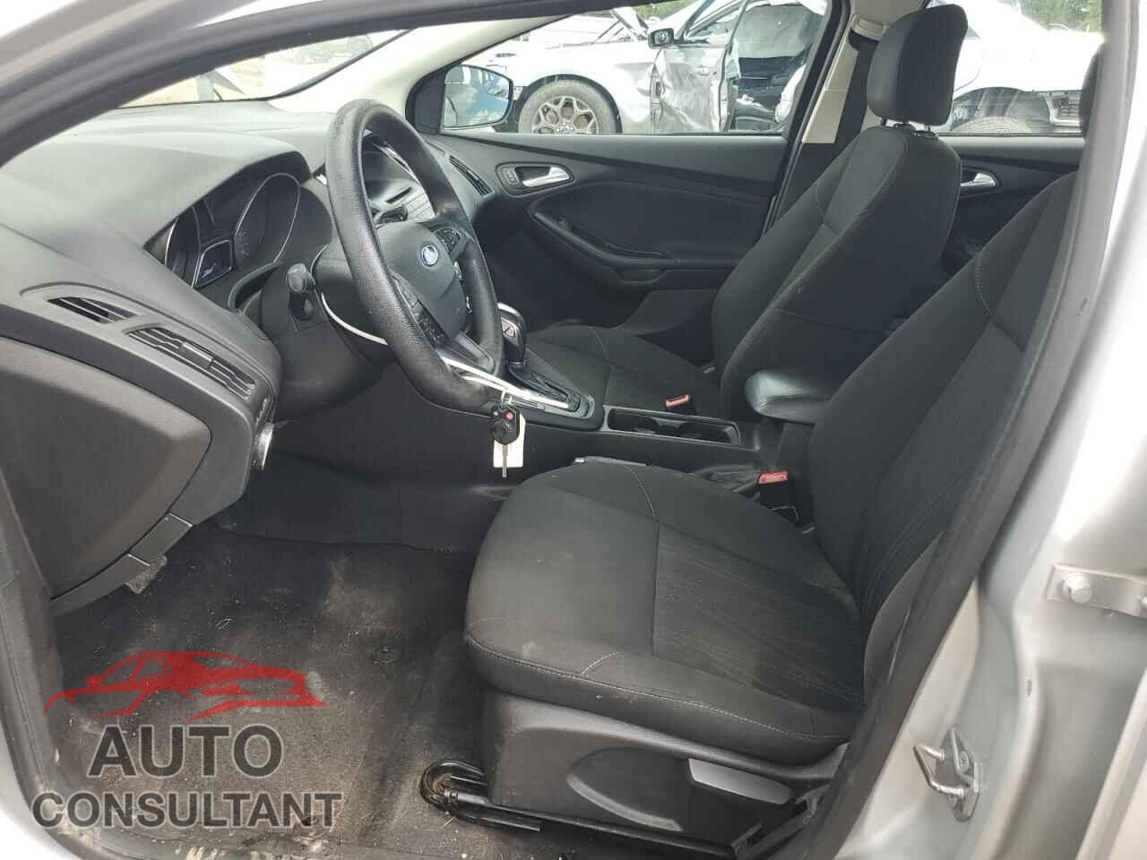 FORD FOCUS 2016 - 1FADP3F21GL325147