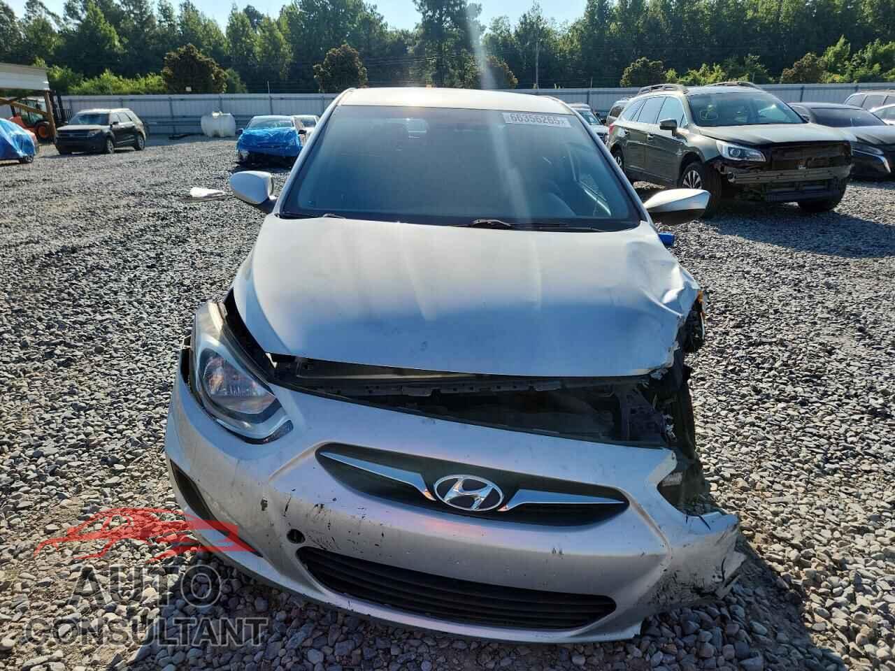 HYUNDAI ACCENT 2013 - KMHCT5AE8DU123387