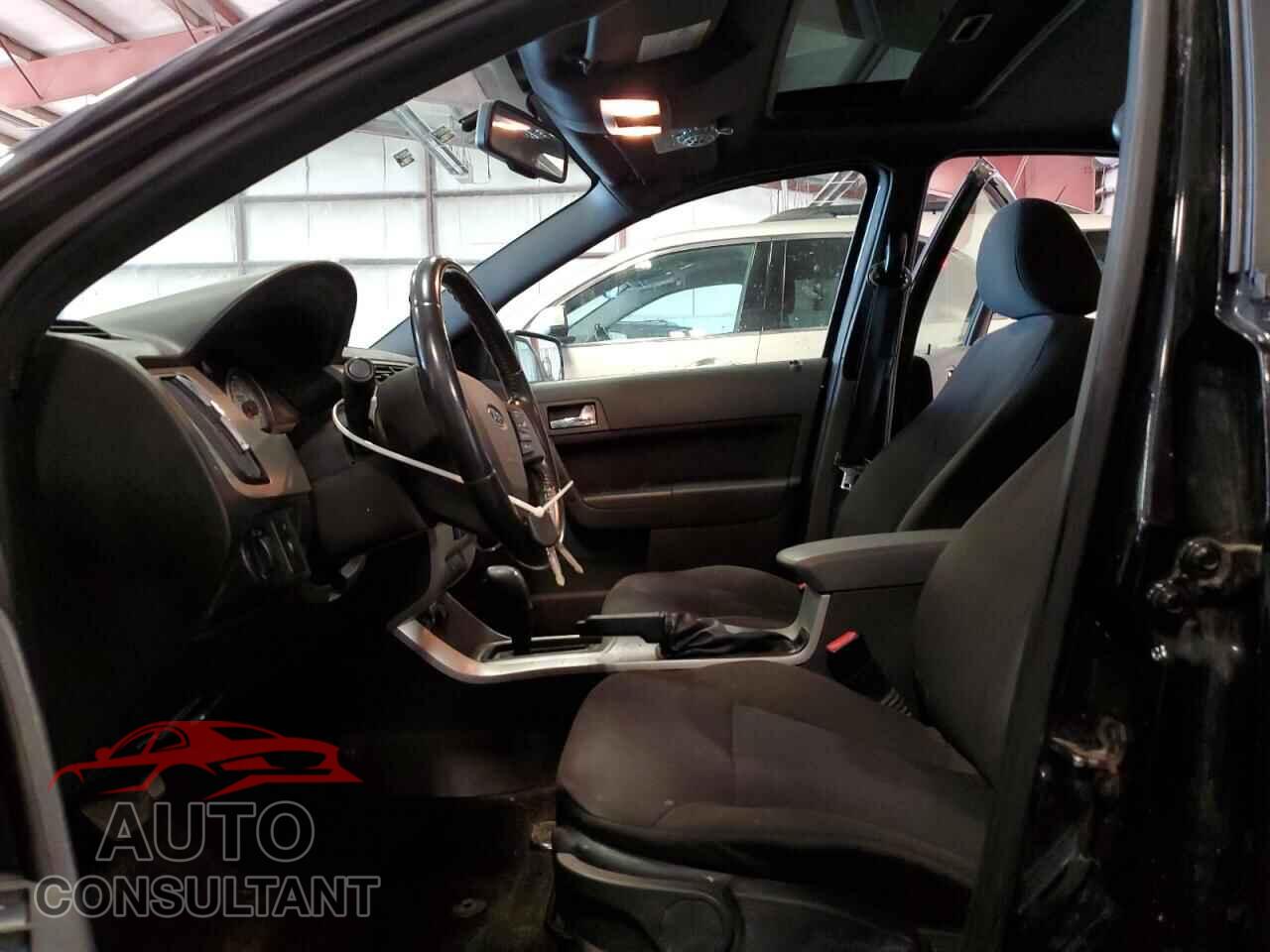 FORD FOCUS 2011 - 1FAHP3GN4BW178467