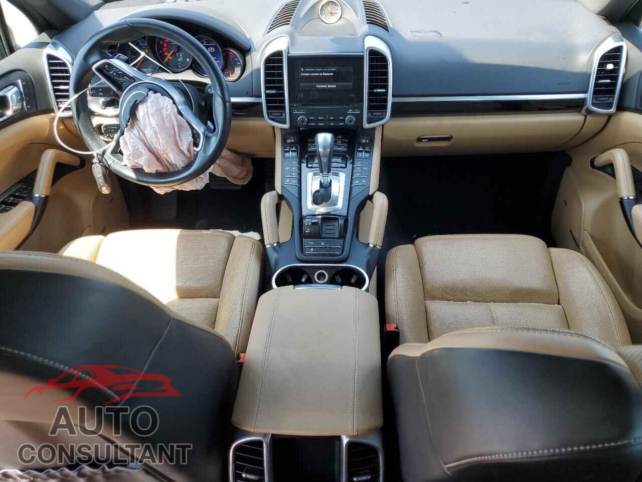 PORSCHE CAYENNE 2018 - WP1AA2A25JKA05177