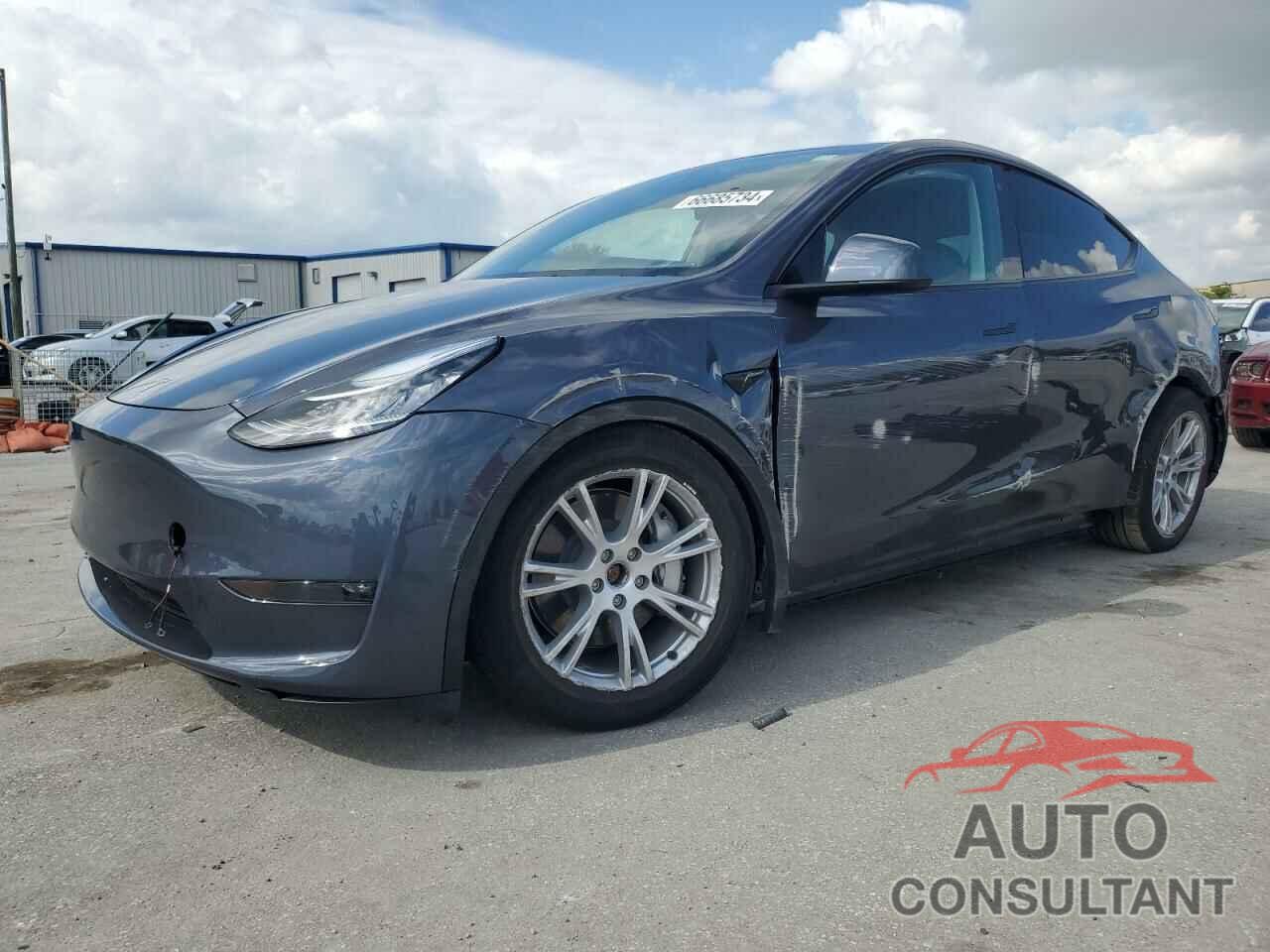 TESLA MODEL Y 2023 - 7SAYGDEE2PA092329