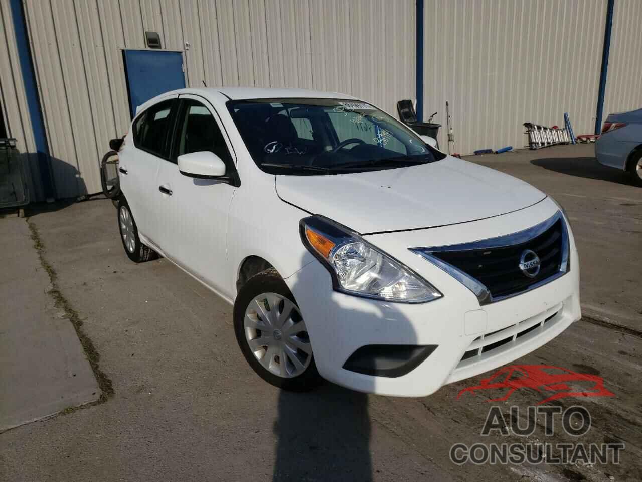 NISSAN VERSA 2017 - 3N1CN7AP7HL869943