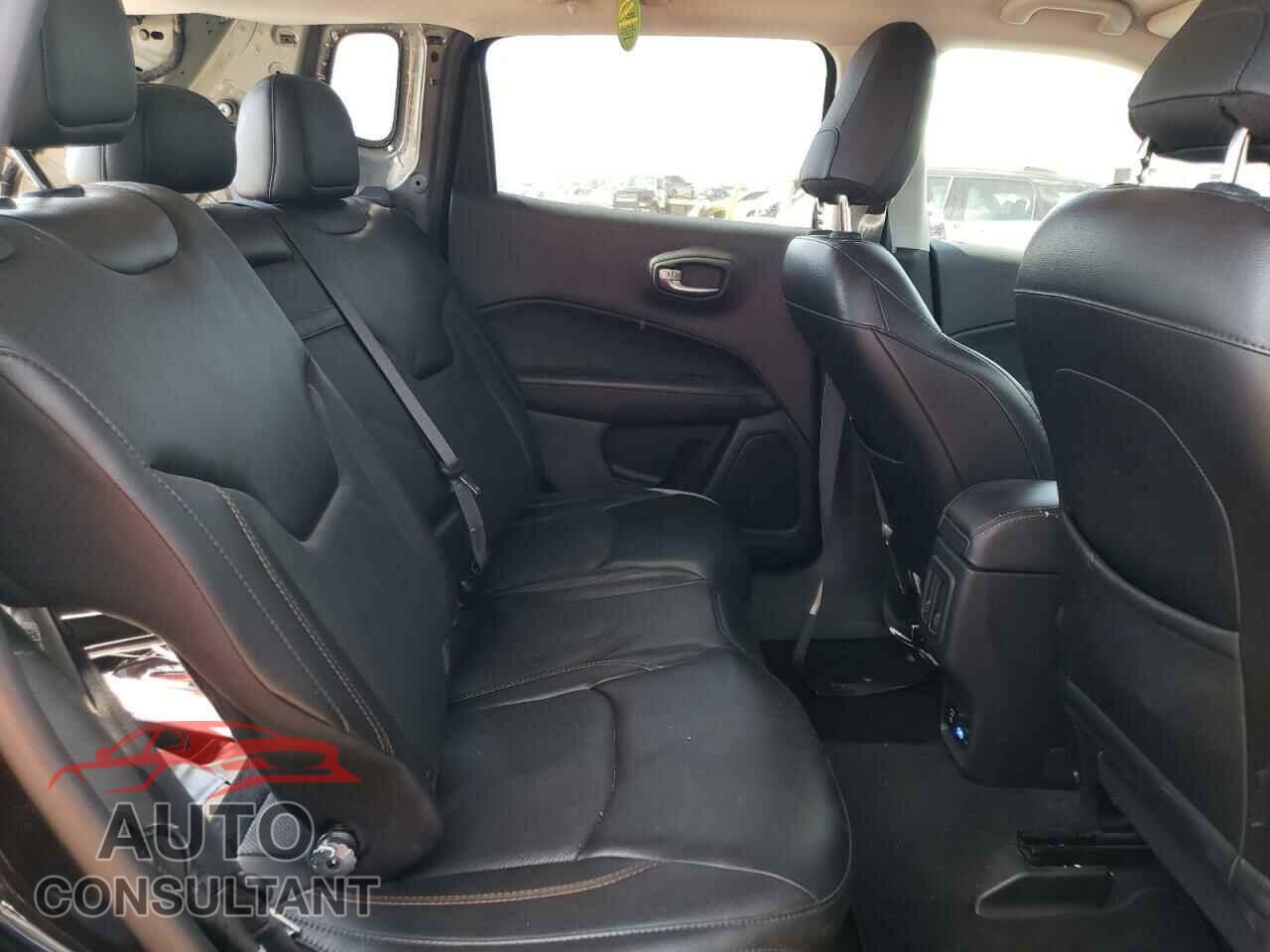 JEEP COMPASS 2018 - 3C4NJDCBXJT340624