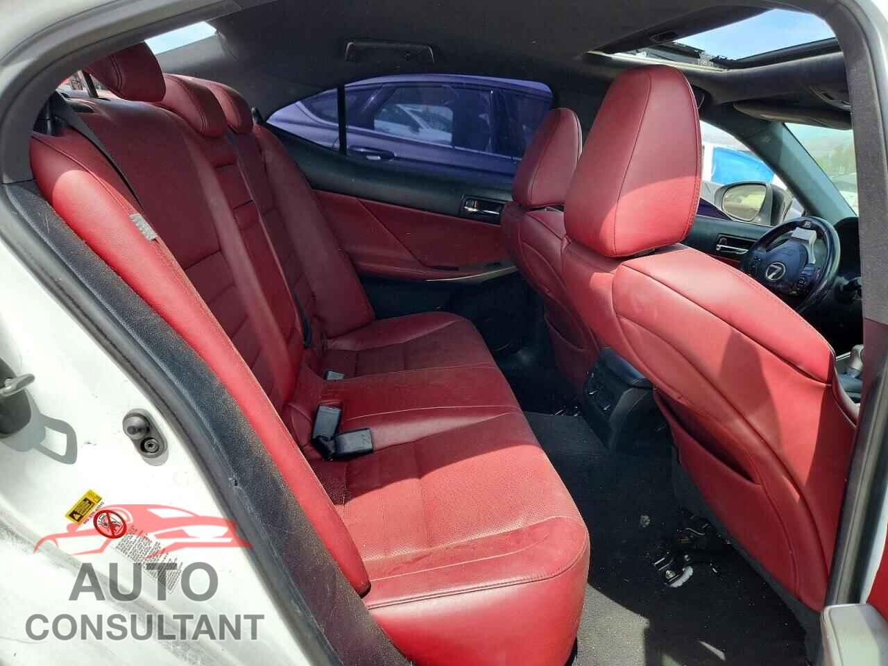 LEXUS IS 2015 - JTHBF1D2XF5052867
