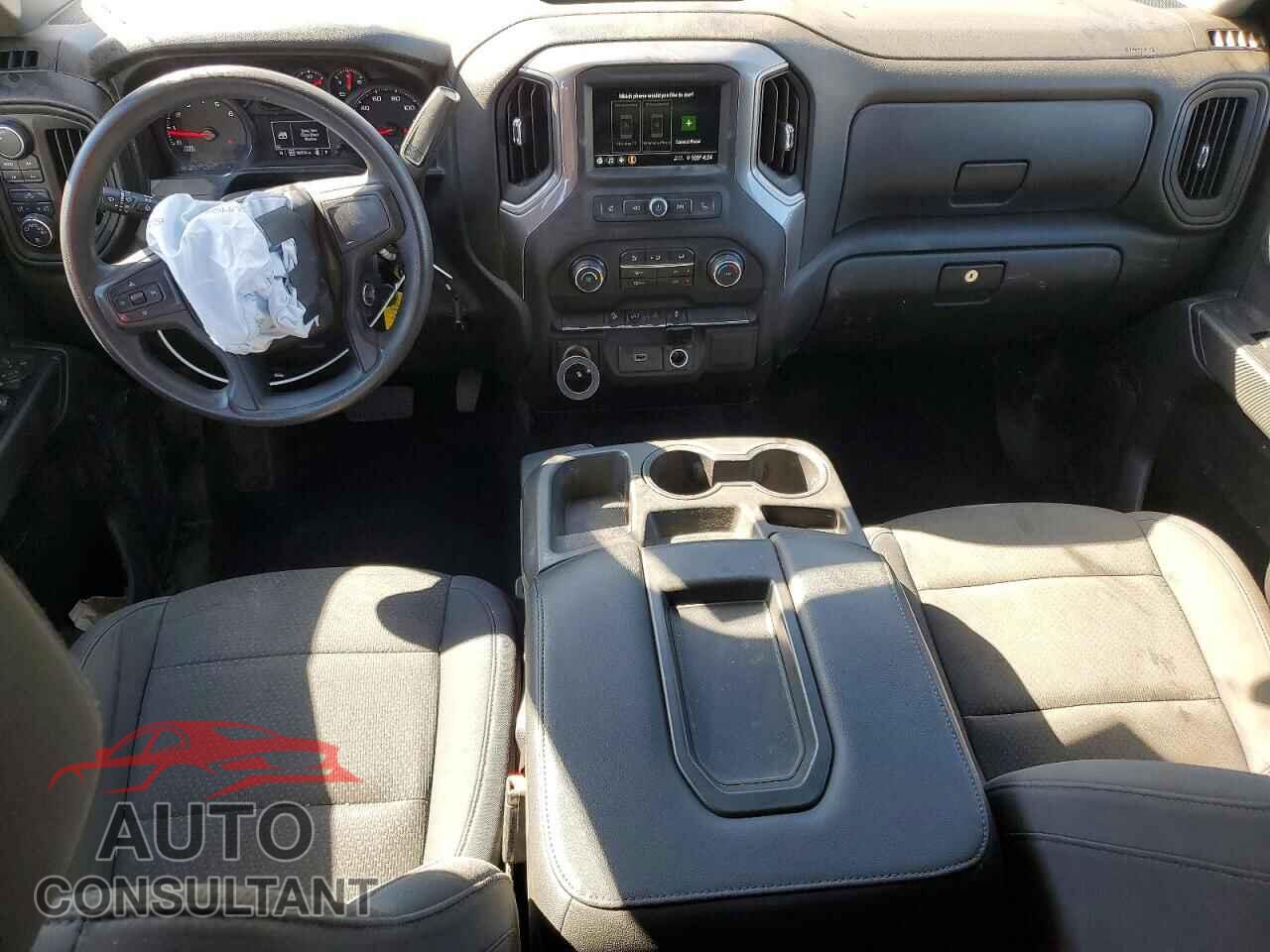 CHEVROLET SILVERADO 2019 - 1GCRYCEF0KZ318746