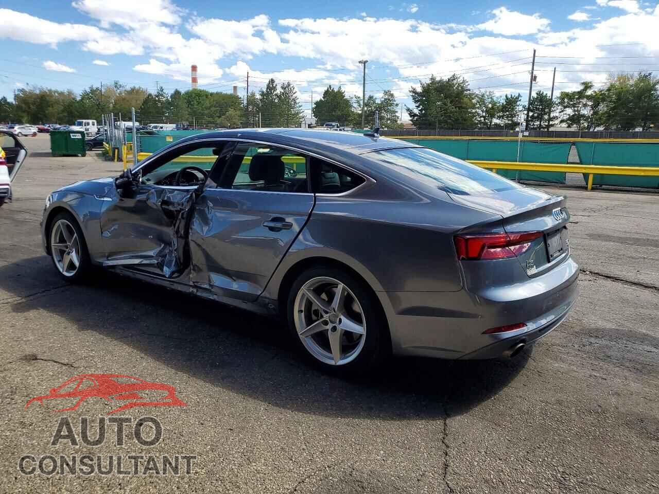 AUDI A5 2018 - WAUENCF58JA136557