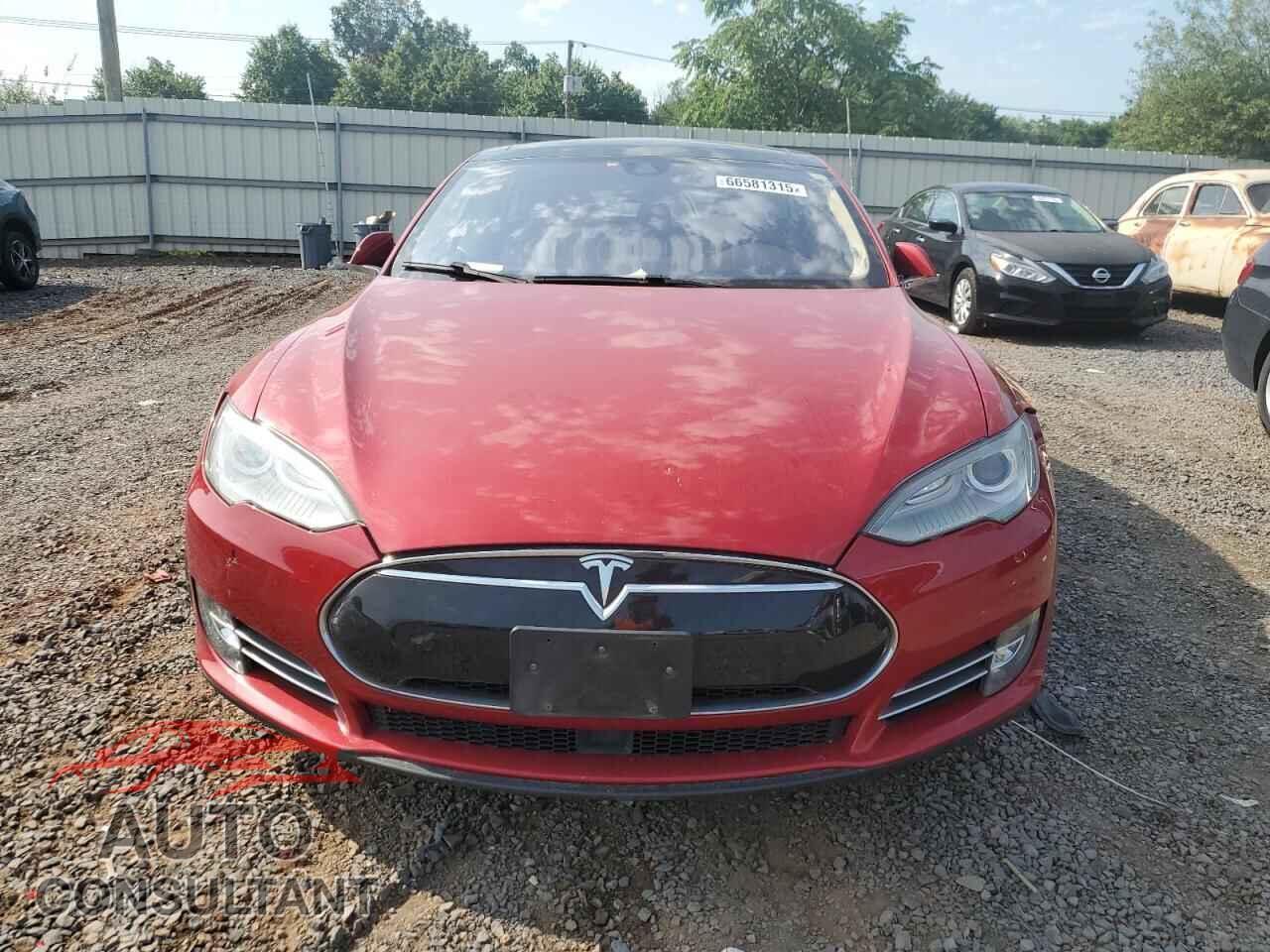 TESLA MODEL S 2014 - 5YJSA1H1XEFP66786