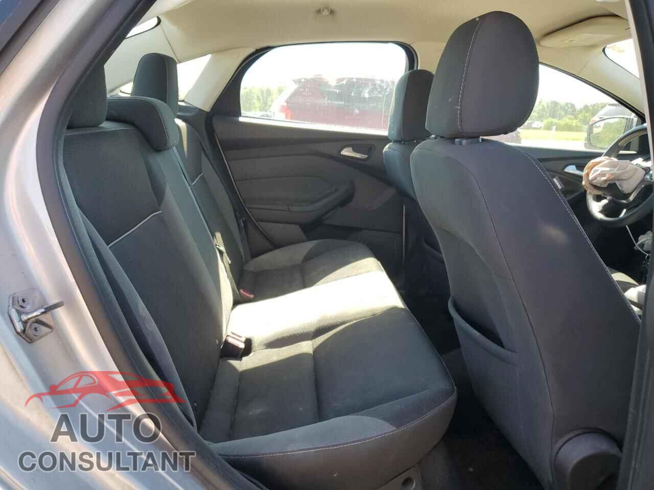 FORD FOCUS 2014 - 1FADP3F25EL397613