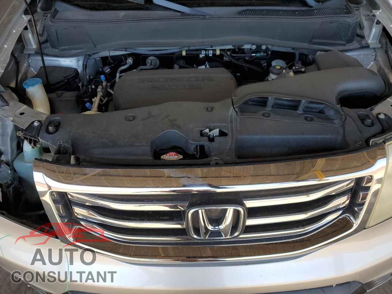 HONDA PILOT 2013 - 5FNYF3H73DB012199