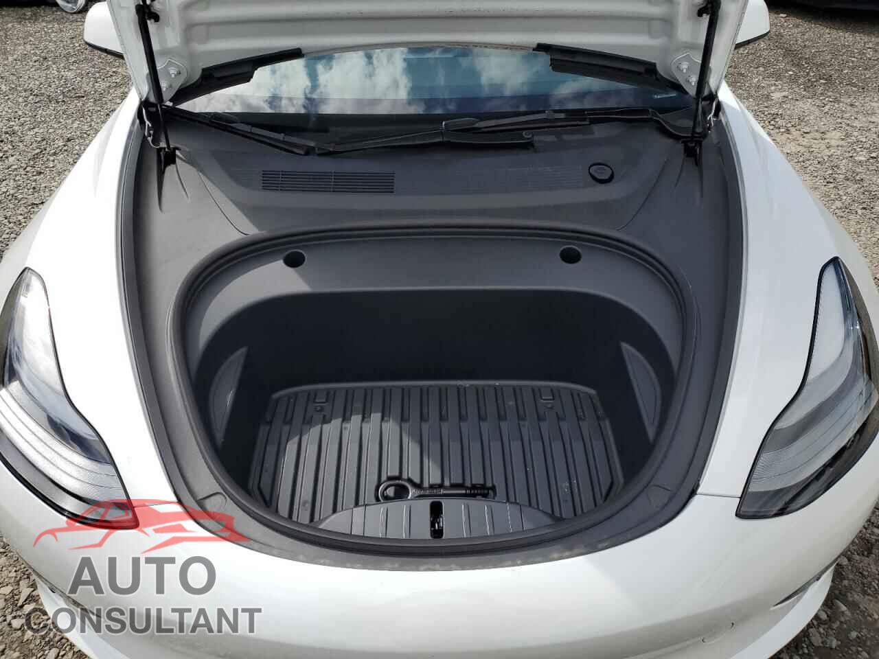TESLA MODEL 3 2023 - 5YJ3E1EA8PF644881