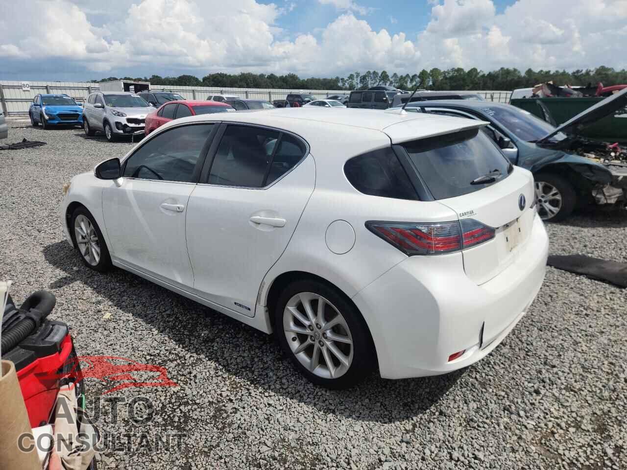 LEXUS CT 200 2013 - JTHKD5BH3D2141022