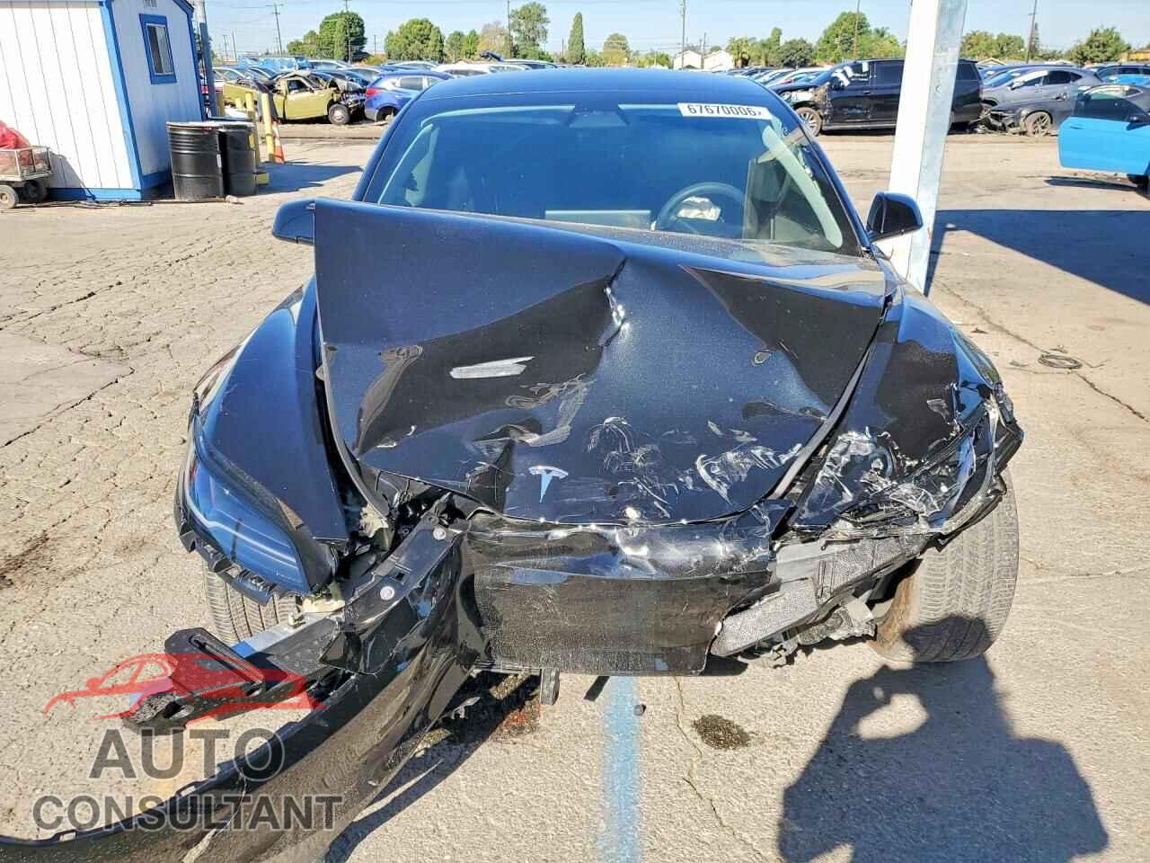 TESLA MODEL 3 2025 - 5YJ3E1EA7SF058603