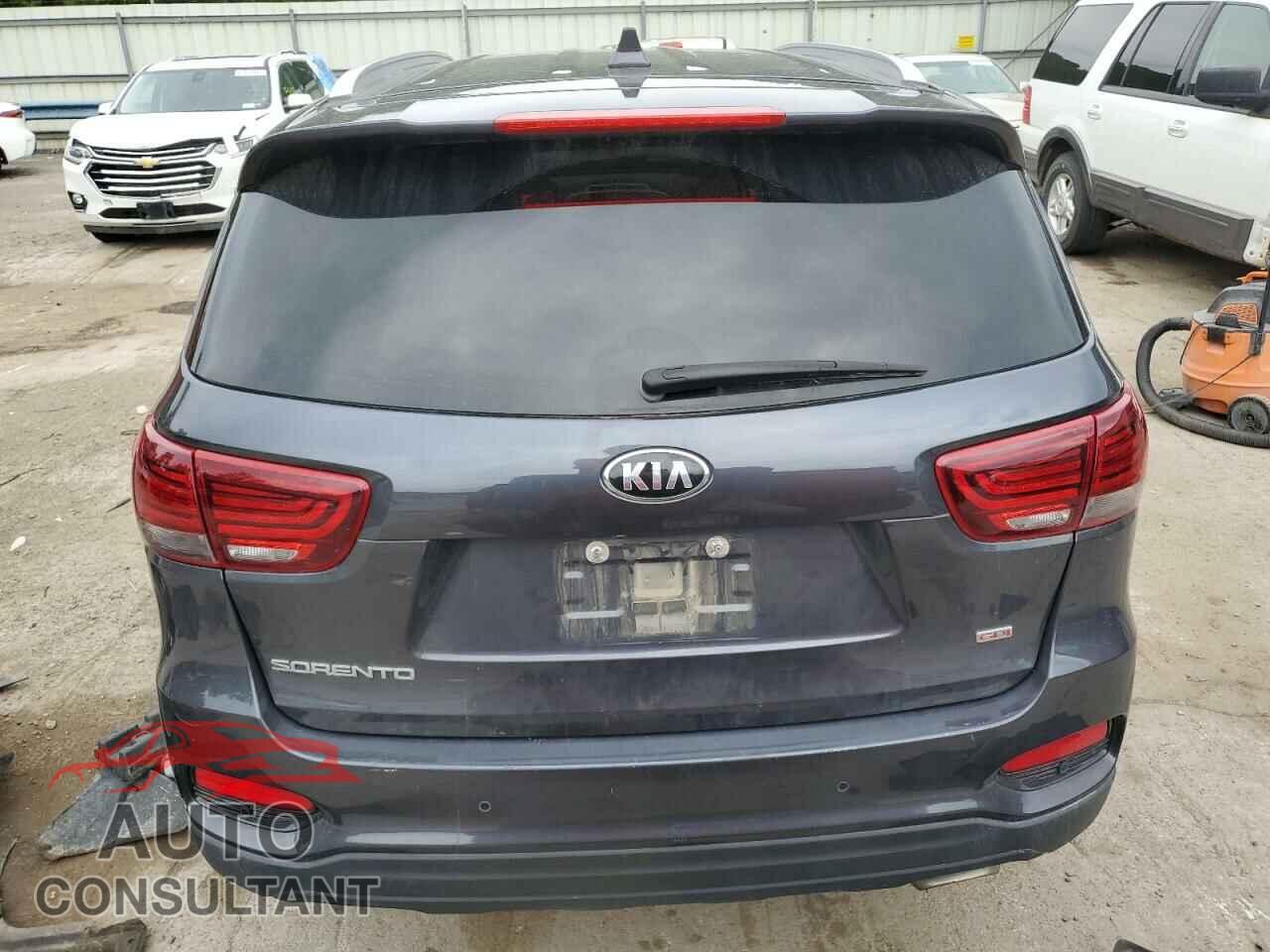 KIA SORENTO 2019 - 5XYPGDA35KG523912