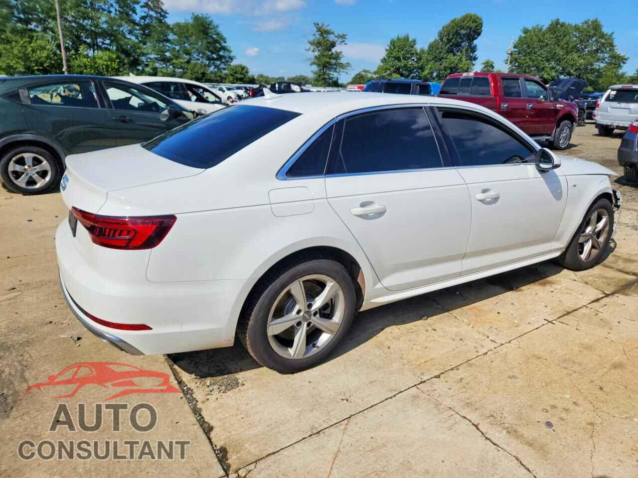 AUDI A4 2019 - WAUDNAF49KA099348