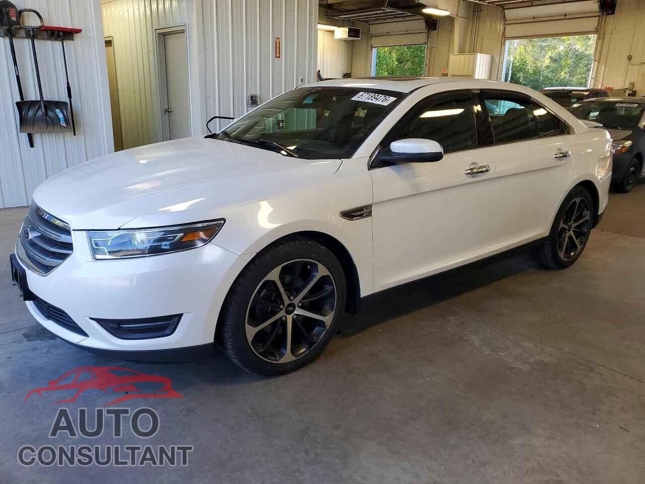 FORD TAURUS 2015 - 1FAHP2E85FG120939