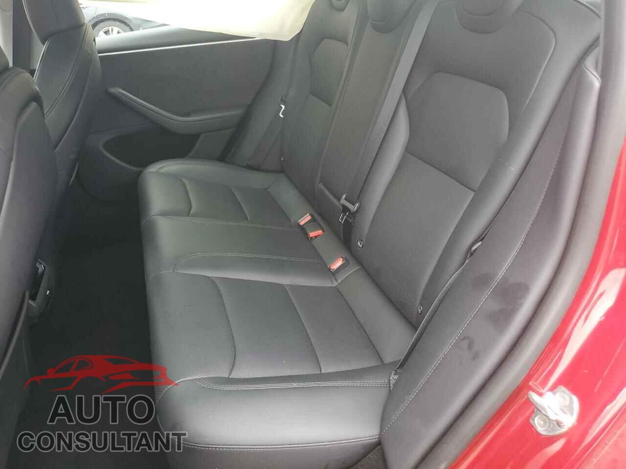 TESLA MODEL 3 2024 - 5YJ3E1EB4RF717448