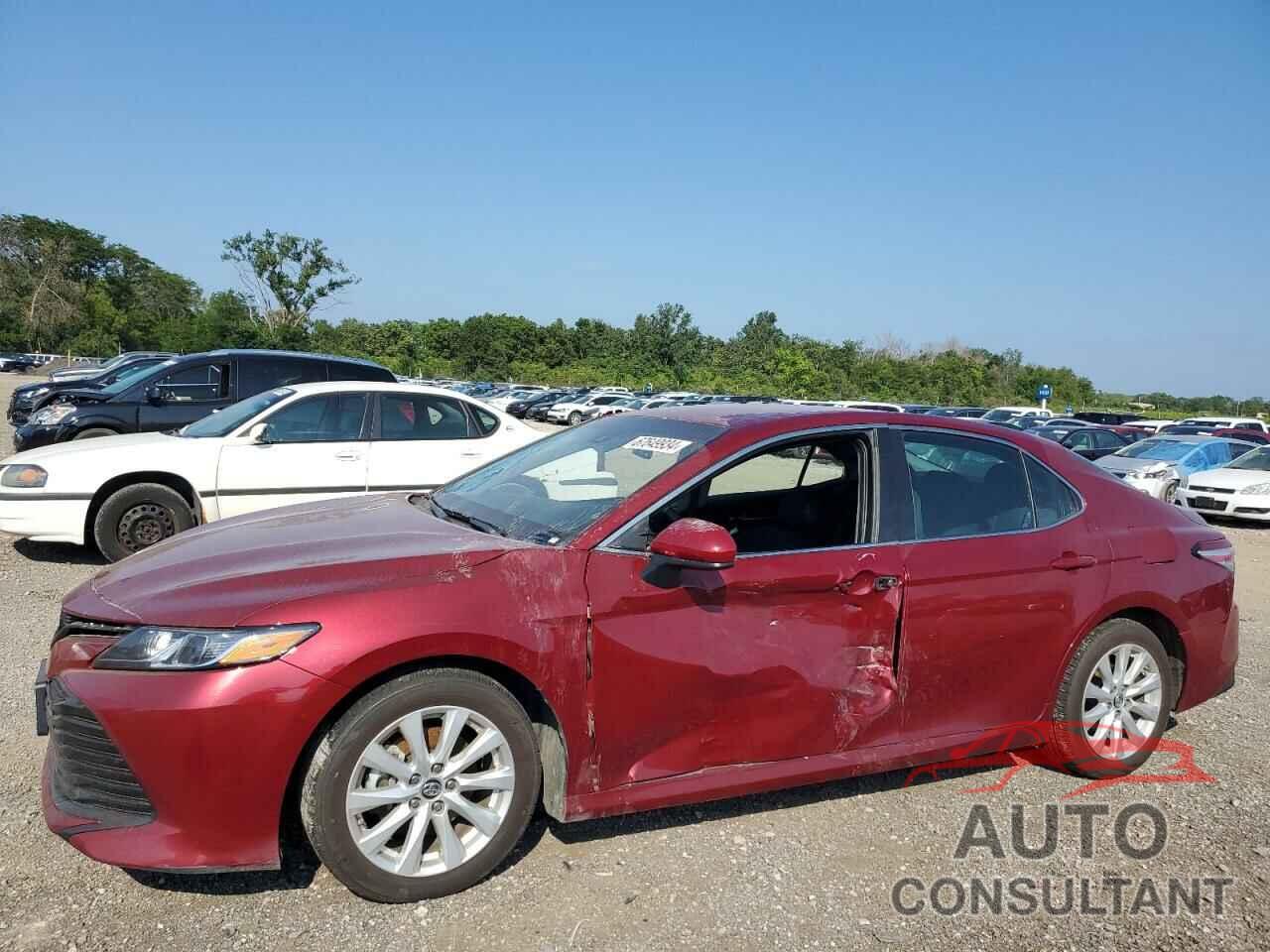 TOYOTA CAMRY 2018 - 4T1B11HK3JU583154