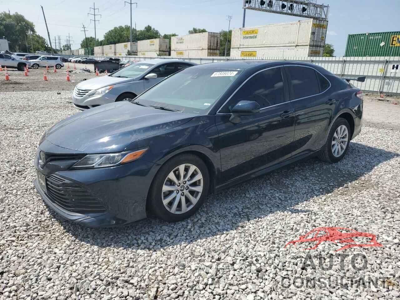 TOYOTA CAMRY 2018 - 4T1B11HK3JU586099