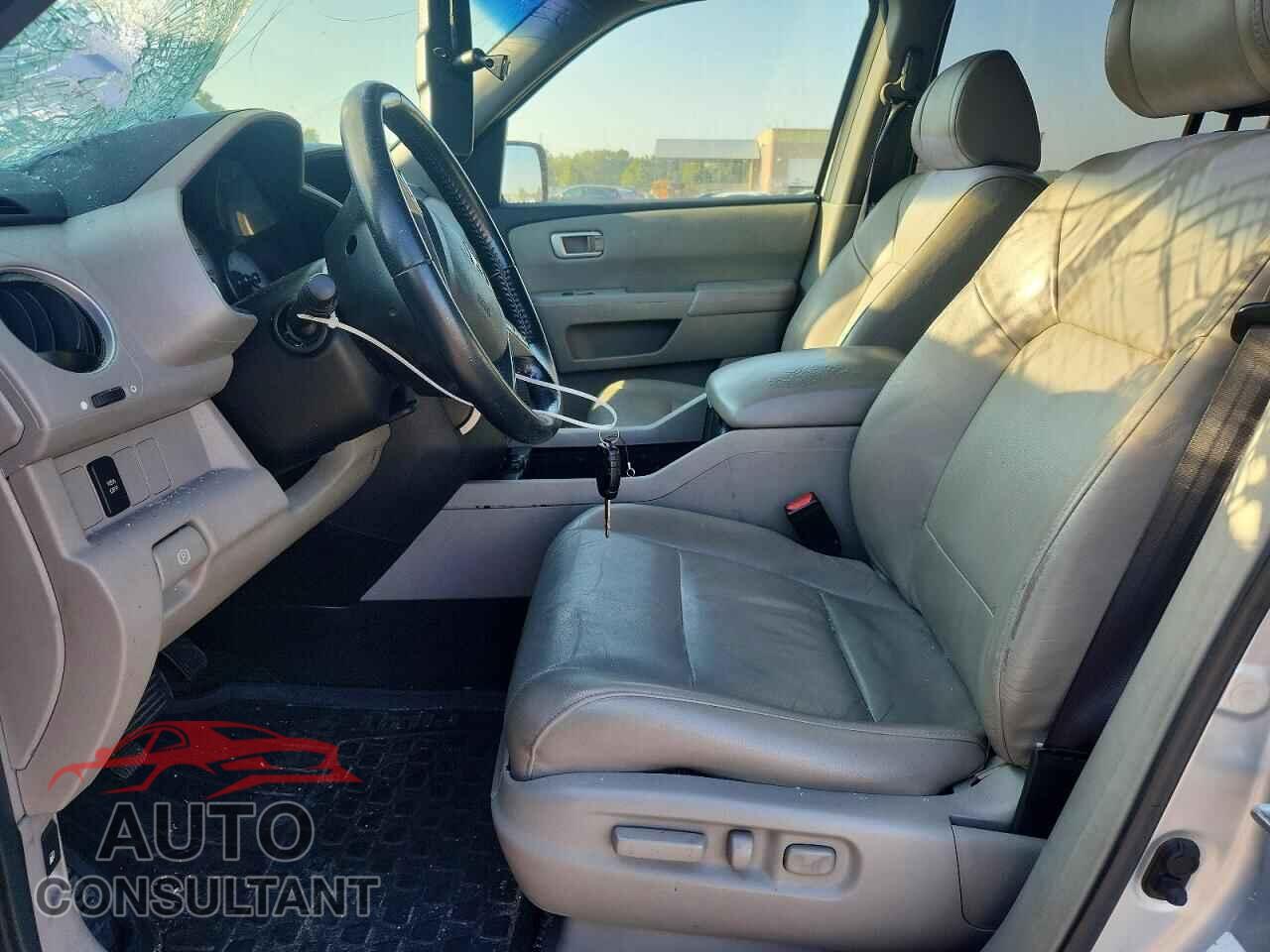 HONDA PILOT 2010 - 5FNYF4H6XAB036217
