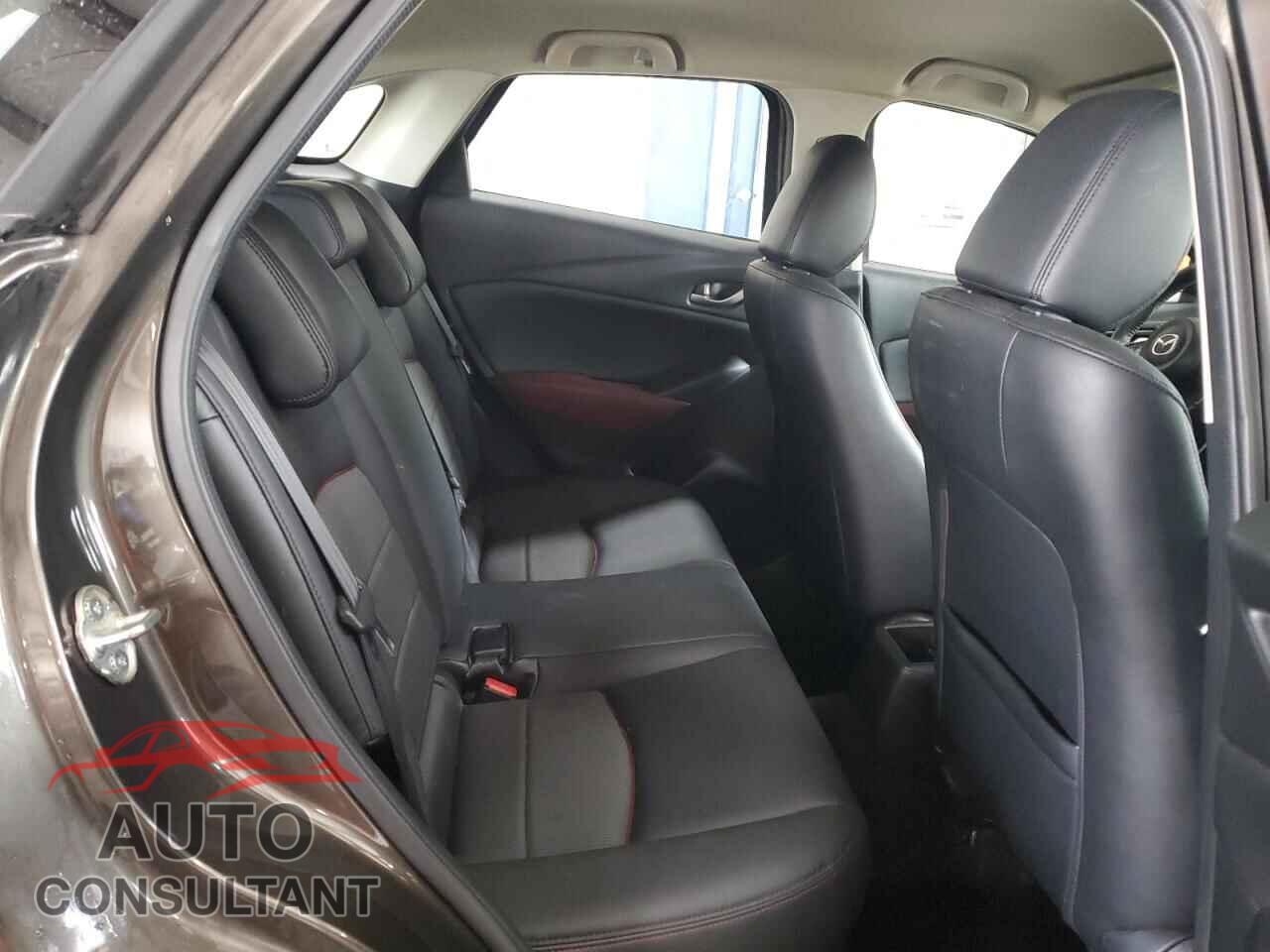 MAZDA CX-3 2018 - JM1DKFC7XJ0318605