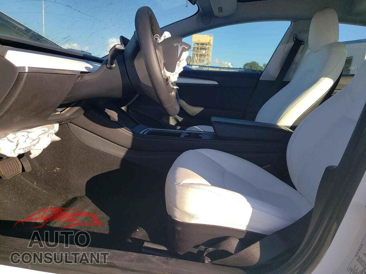 TESLA MODEL 3 2021 - 5YJ3E1EA8MF032269