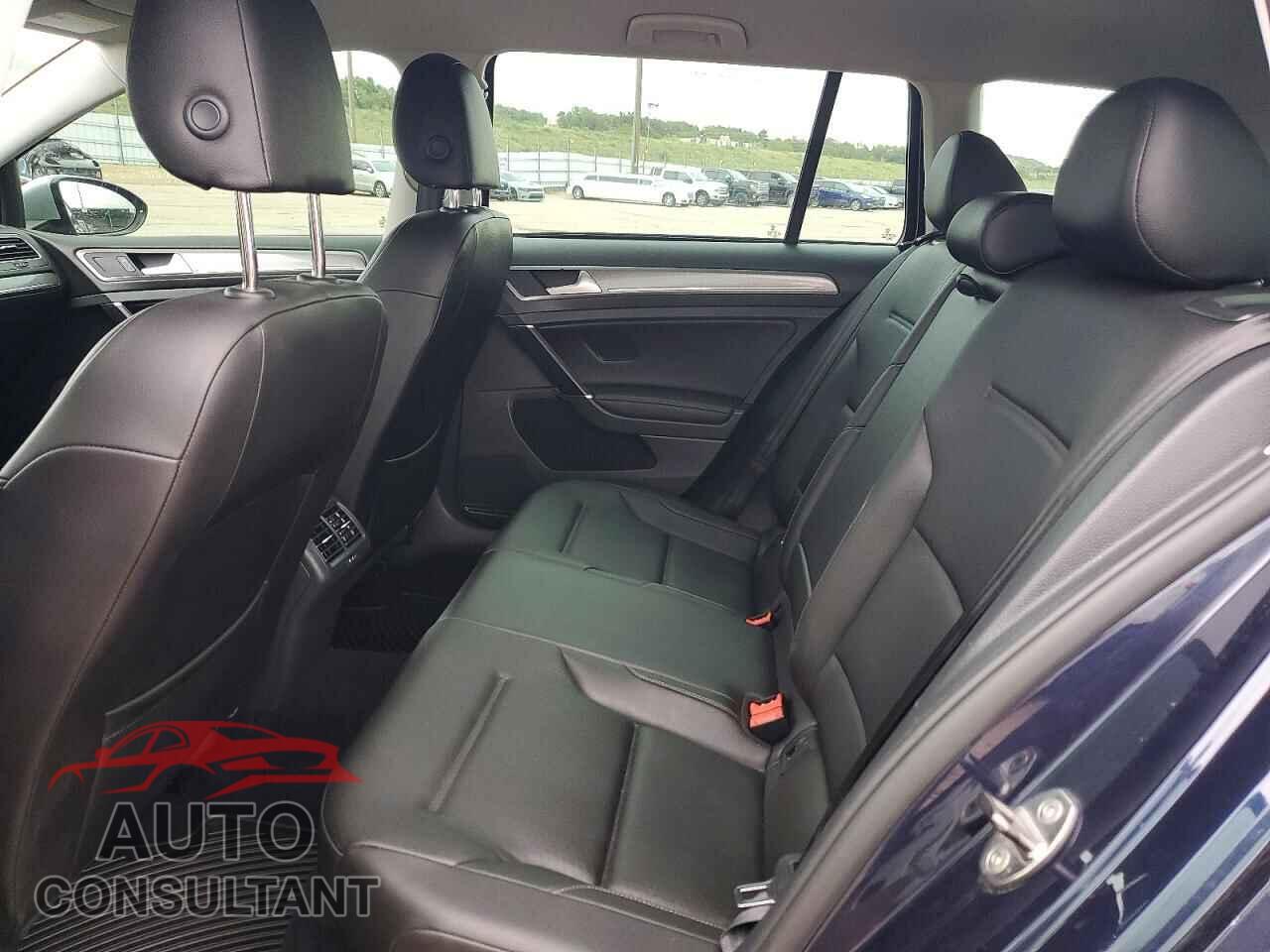 VOLKSWAGEN GOLF 2017 - 3VWH17AU3HM515428