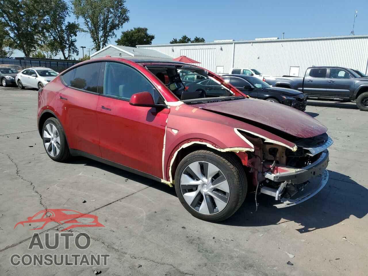 TESLA MODEL Y 2024 - 7SAYGDEE4RF056552