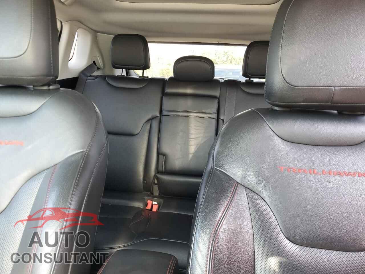 JEEP COMPASS 2018 - 3C4NJDDB5JT207056