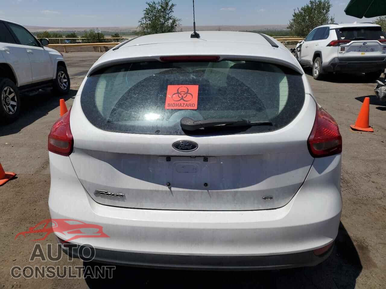 FORD FOCUS 2017 - 1FADP3K20HL328984