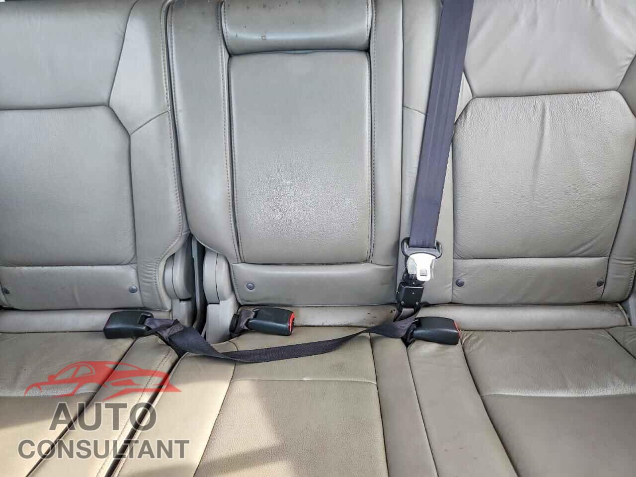 HONDA PILOT 2011 - 5FNYF4H95BB004626
