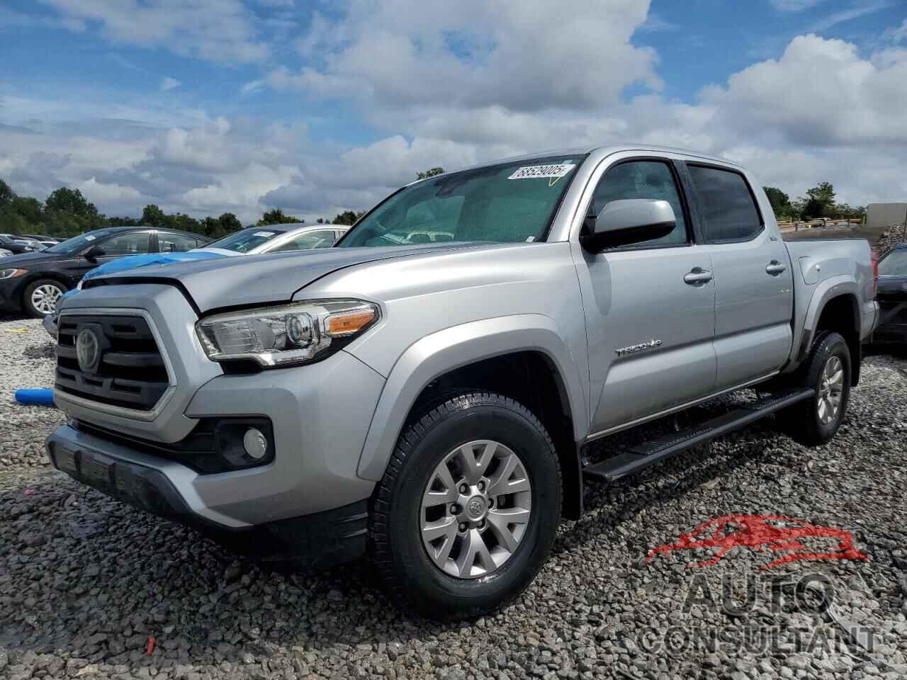 TOYOTA TACOMA 2018 - 5TFAZ5CN1JX056925
