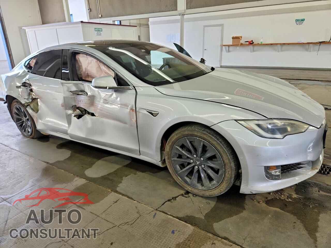 TESLA MODEL S 2018 - 5YJSA1E23JF247408