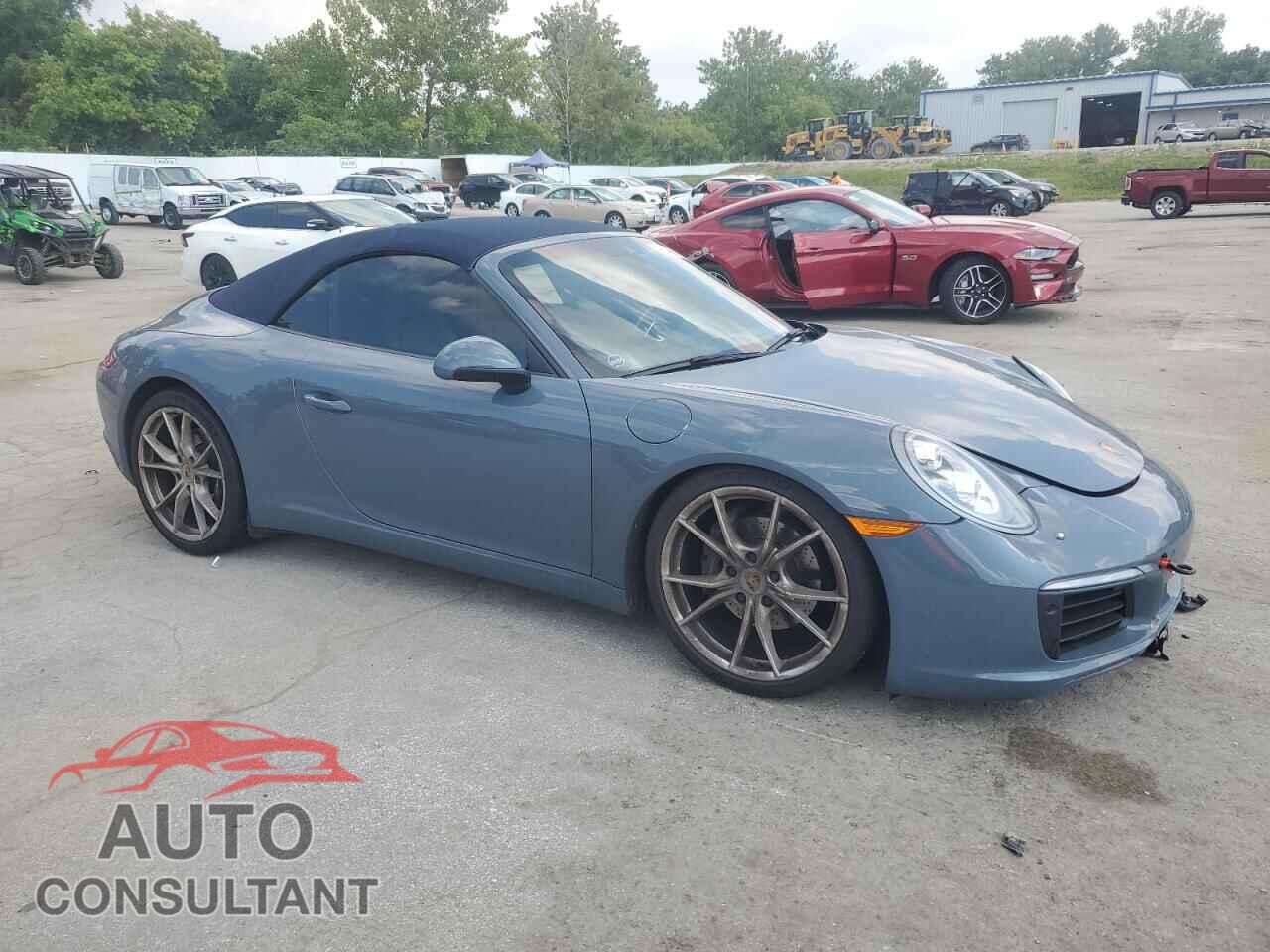 PORSCHE 911 2017 - WP0CA2A97HS142039