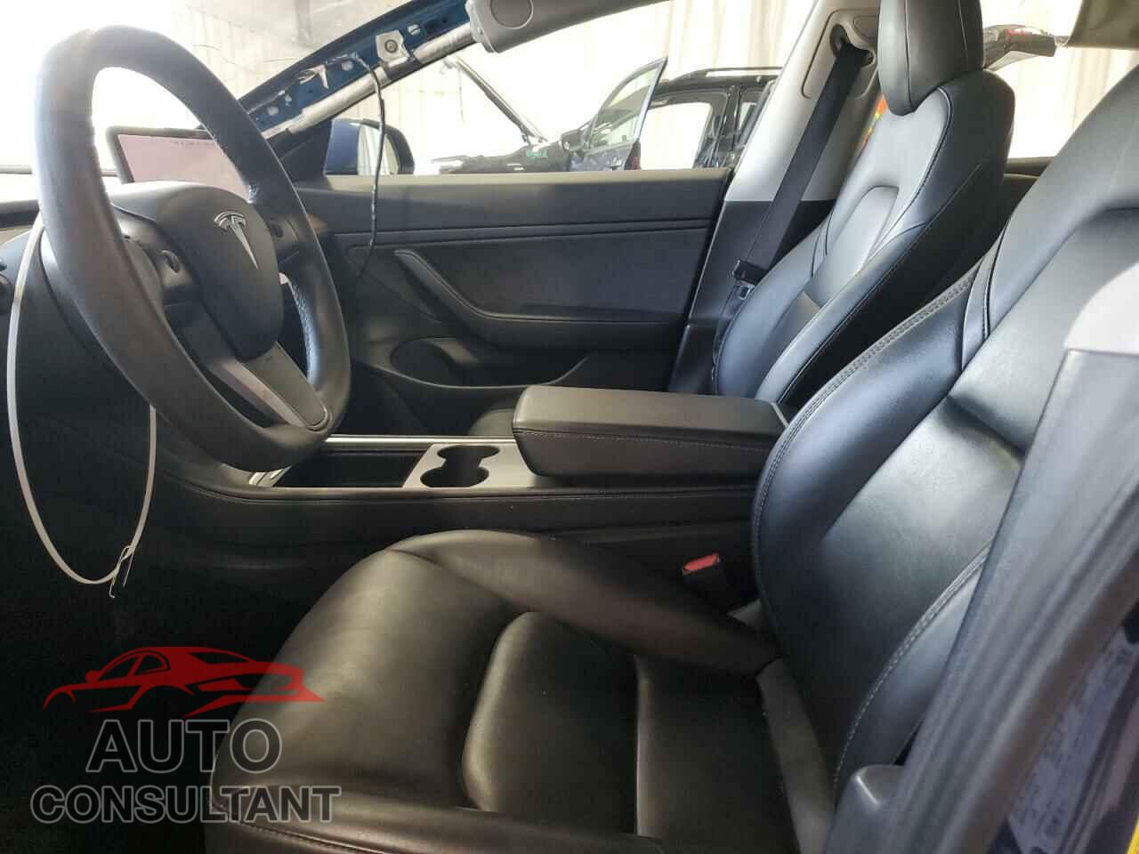 TESLA MODEL 3 2021 - 5YJ3E1EB8MF836824
