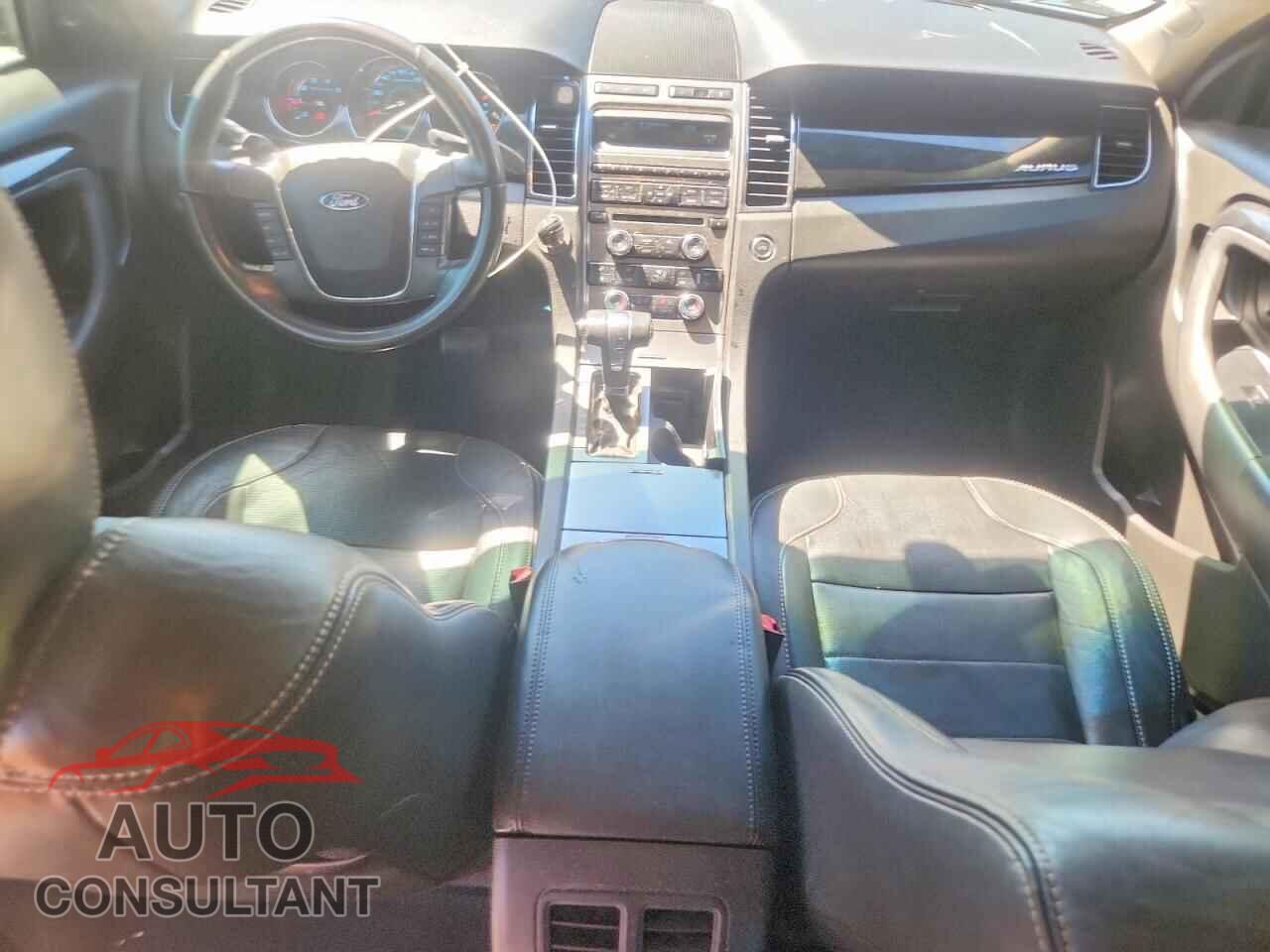 FORD TAURUS 2010 - 1FAHP2FW3AG118791