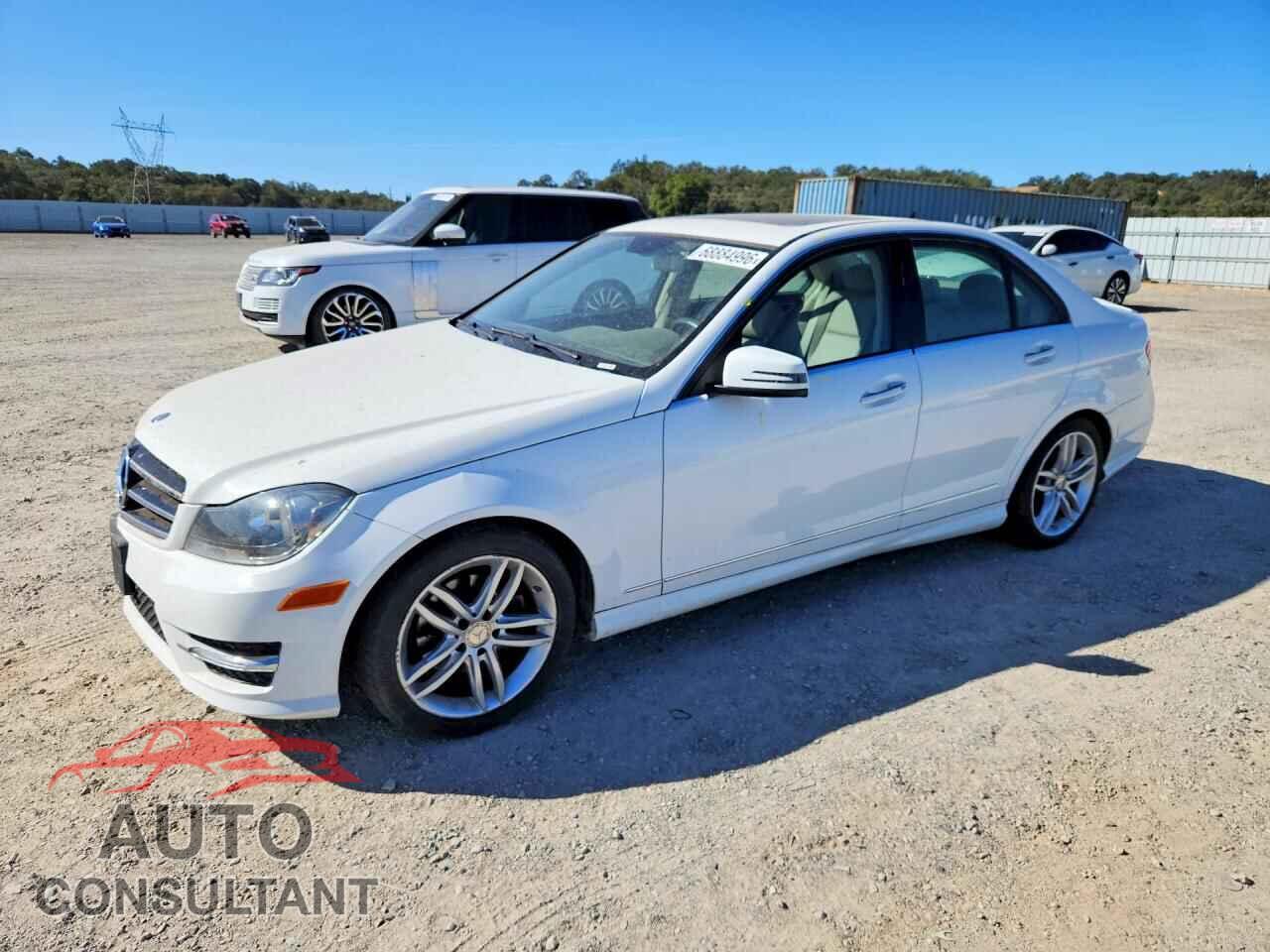 MERCEDES-BENZ C-CLASS 2014 - WDDGF4HB3ER307178