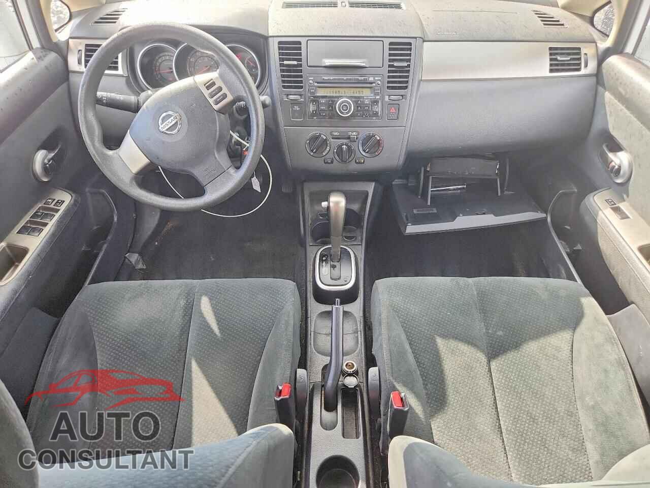 NISSAN VERSA 2011 - 3N1BC1AP4BL465908