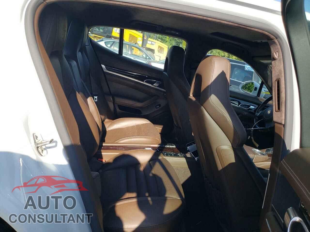 PORSCHE PANAMERA 2016 - WP0AF2A76GL082187