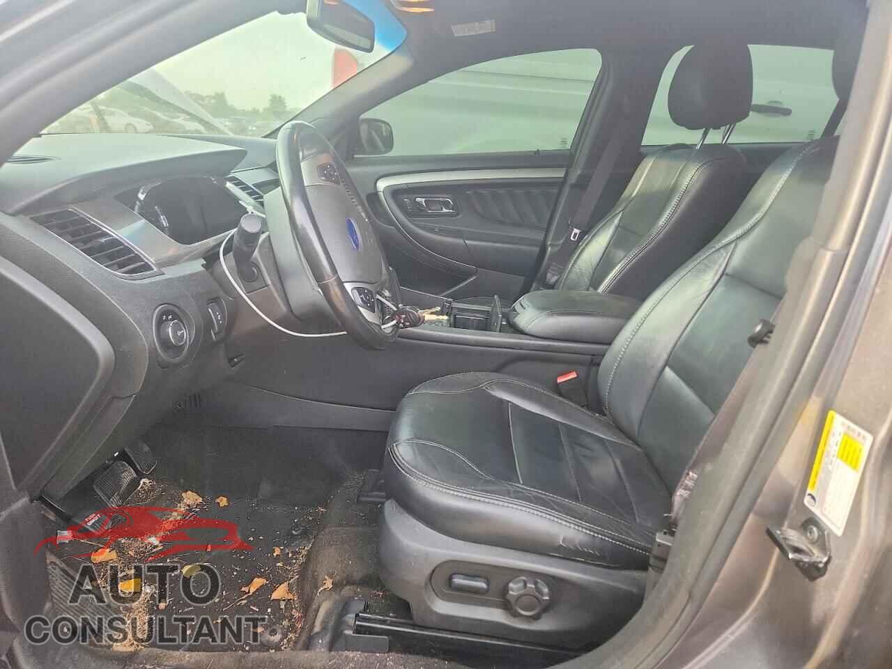 FORD TAURUS 2013 - 1FAHP2E8XDG156185