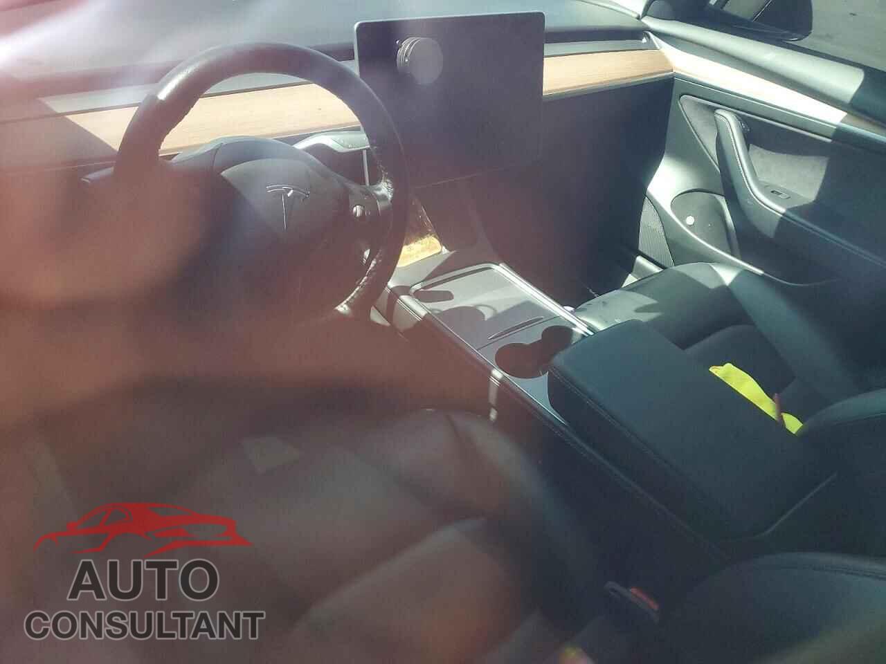 TESLA MODEL 3 2022 - 5YJ3E1EB3NF212768