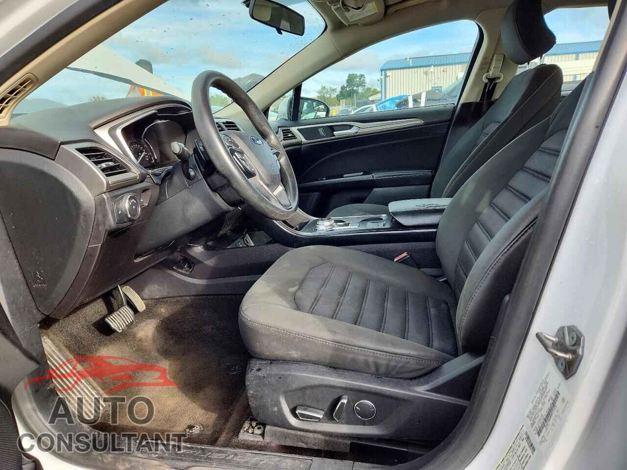 FORD FUSION 2017 - 3FA6P0HD8HR371826