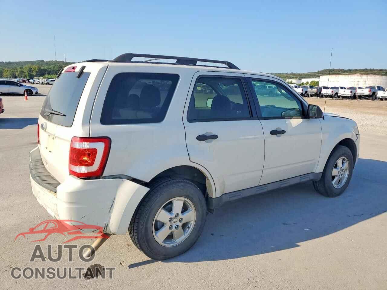 FORD ESCAPE 2011 - 1FMCU0D72BKC10238