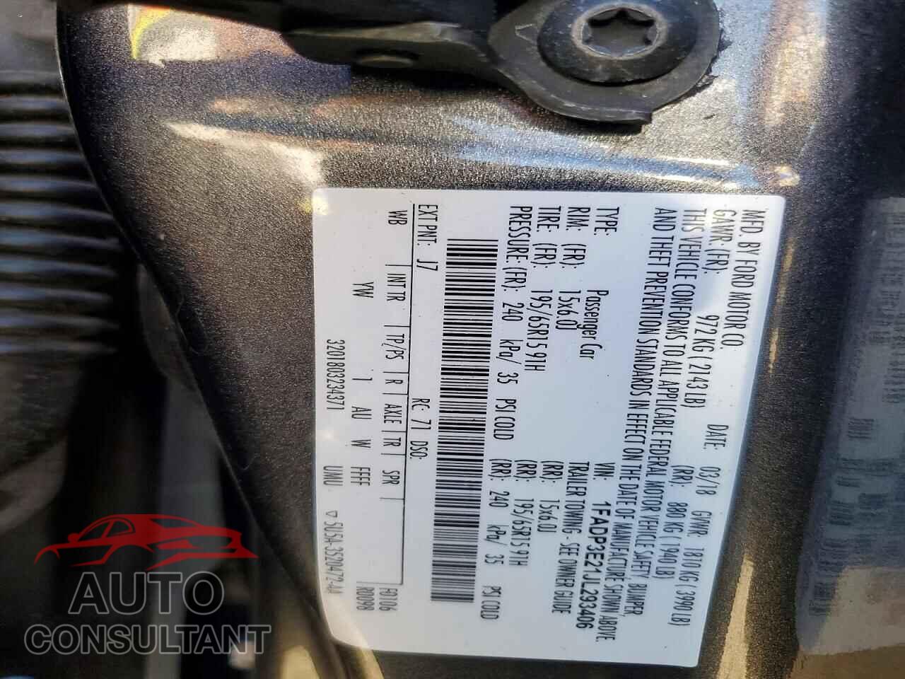 FORD FOCUS 2018 - 1FADP3E21JL293406