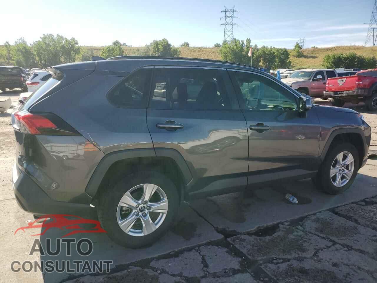 TOYOTA RAV4 2019 - JTMP1RFVXKJ020028