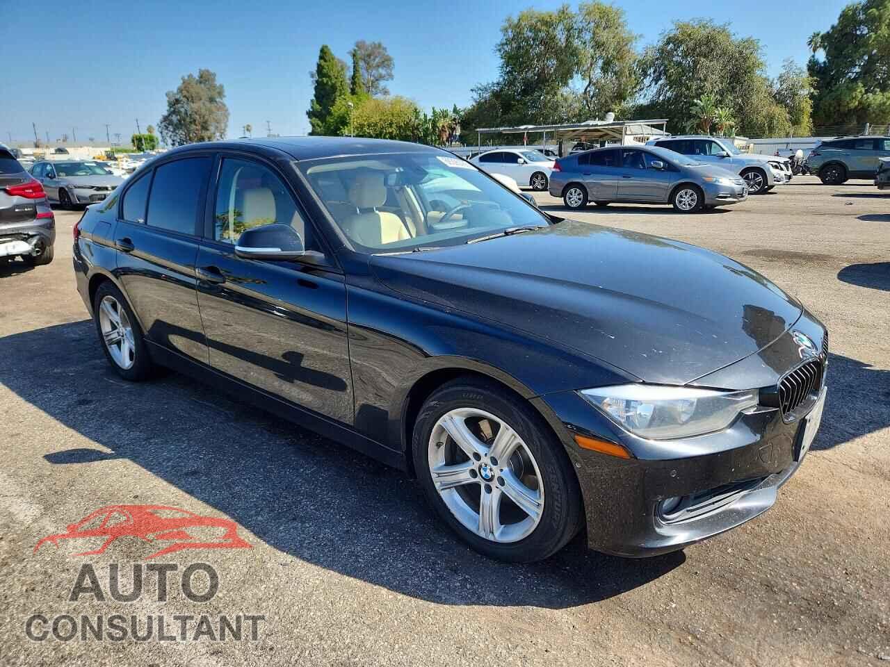 BMW 3 SERIES 2012 - WBA3C1C59CF433896