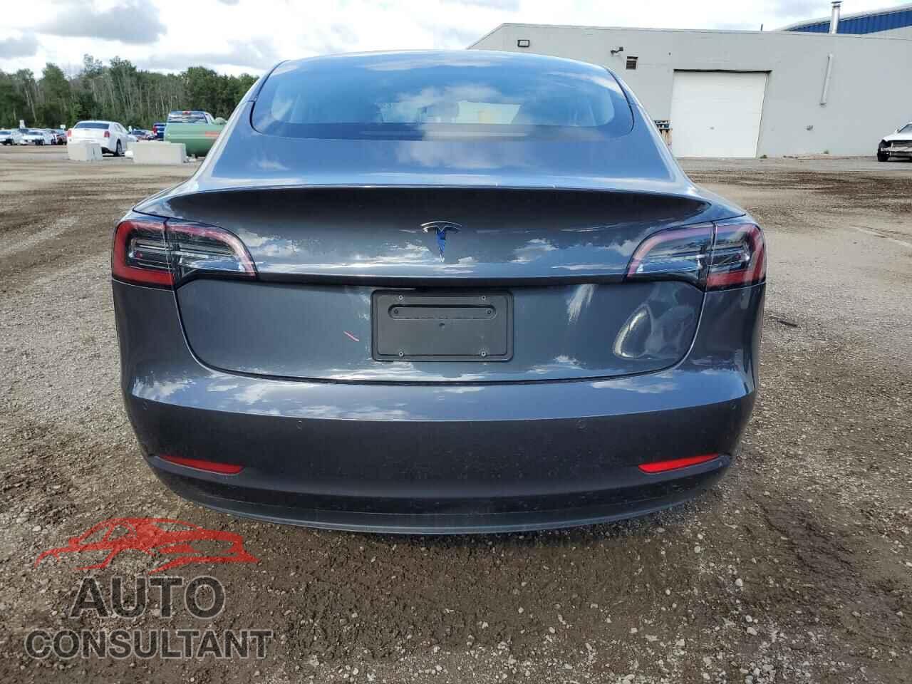 TESLA MODEL 3 2021 - 5YJ3E1EA2MF861161